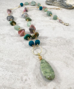 Green and pink dangle bead necklace